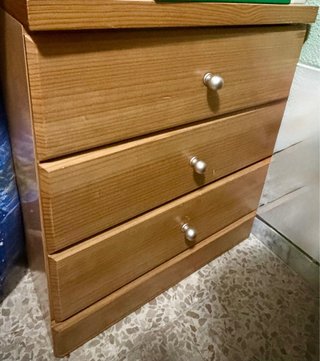 ¡OFERTA! Habitación 2 camas, armario y escritorio