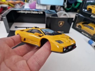 Slot 1/32 Lamborghini Diablo Autoart carroceria