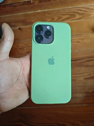 iPhone 14 Pro Max Morado