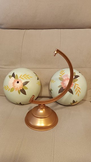 Globo terráqueo decorativo floral vintage