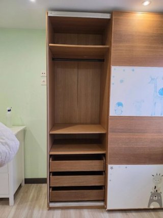 Armario de puertas correderas
