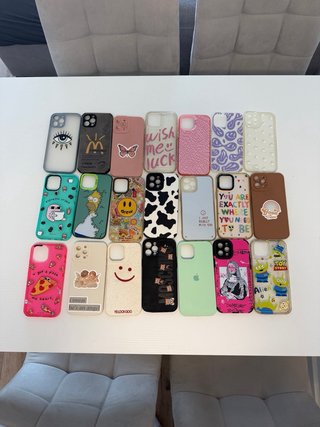 iPhone 12 Pro Max 128GB + 21 Fundas