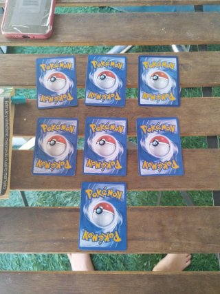 Cartas Pokémon V y VMAX en Español