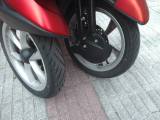 Yamaha Tricity 125 Trike Rojo/Negro