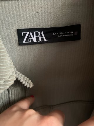 Chaqueta Zara Verde Militar Pana