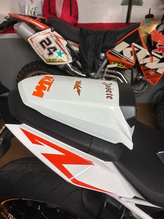 Culin monoplaza KTM 1290 Super Duke R