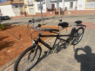 Bicicleta Tándem Negra