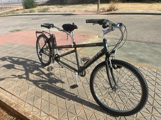 Bicicleta Tándem Negra