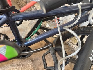 Bicicleta BMX blu scuro