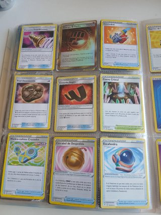 Lote 3 Cartas Pokémon Corviknight, Cinderace, Walr
