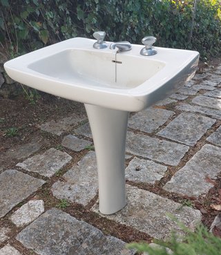LAVABO DE PORCELANA