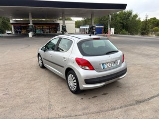 Peugeot 207 2010