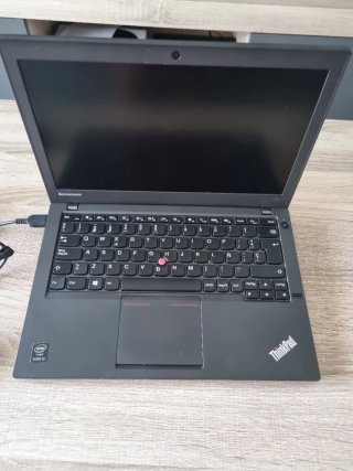 Portátil Lenovo ThinkPad Nero