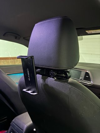 Supporto tablet per auto