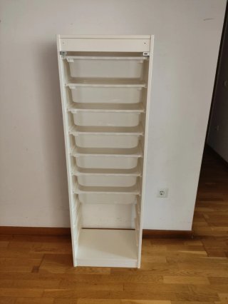 Estructura Trofast IKEA blanco sin bandejas.