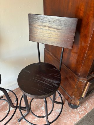 Taburetes industriales madera y metal