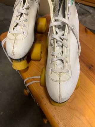 Pattini a rotelle bianchi numero 37