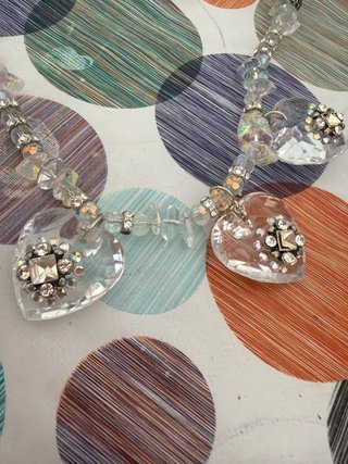 Collar bisutería con corazones y strass