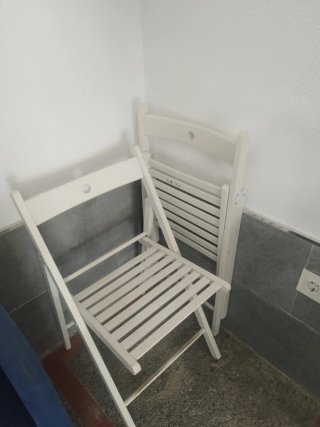 Sillas plegables de madera blancas Ikea