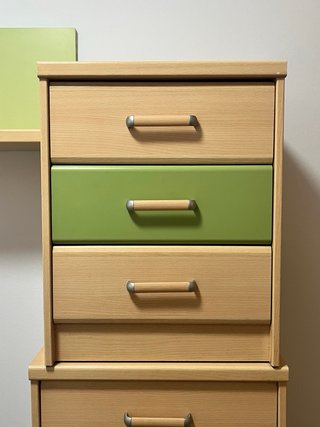 Muebles dormitorio madera y verde