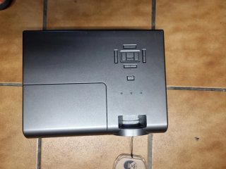 Proyector Optoma Full HD HDMI VGA RJ45