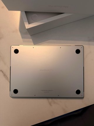 MacBook Pro 14 M3 Max Argento