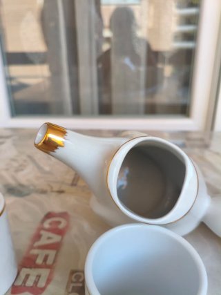 Chocolatera de porcelana con 6 tazas vasos