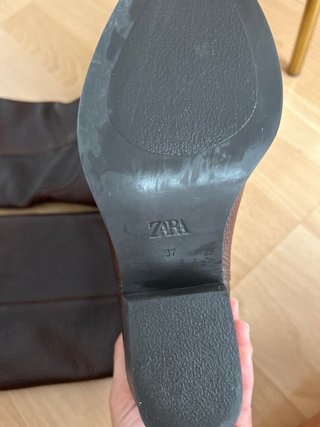 Botas altas Zara marrones, precio real 100€