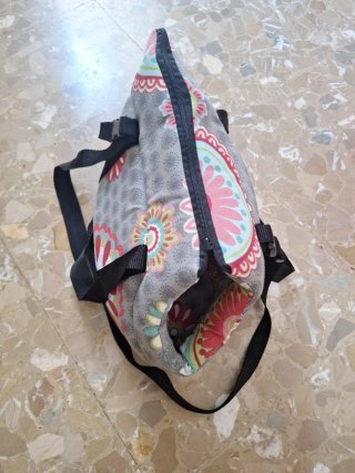 Bolso de mascota en perfecto estado