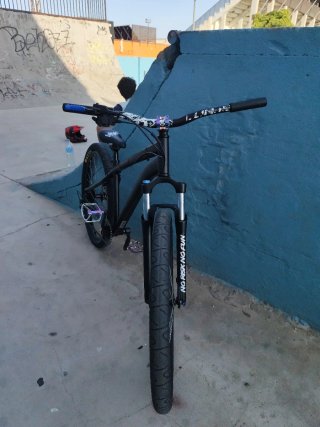 Bici Stunt//Precio Negociable  (LEER DESCRIPCIÓN)