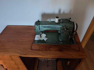 Máquina de coser Refrey Transforma