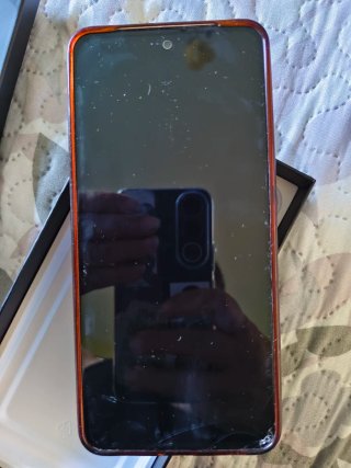 Vivo V40 SE 5G. Ha lo schermo per cambiare.