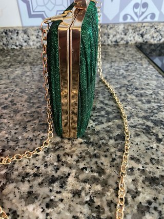 Bolso de fiesta verde brillante con cadena dorada