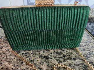 Bolso de fiesta verde brillante con cadena dorada