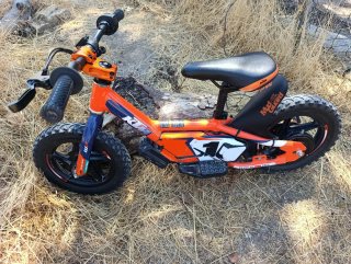 Moto Eléctrica Infantil KTM Stacyc 12