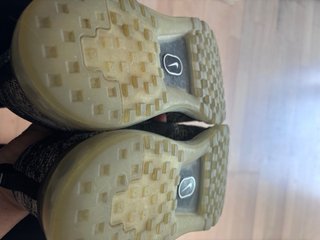 Zapatillas Nike Air Max grises y negras