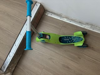 Patinete 3 Ruedas Smoby Verde/Azul
