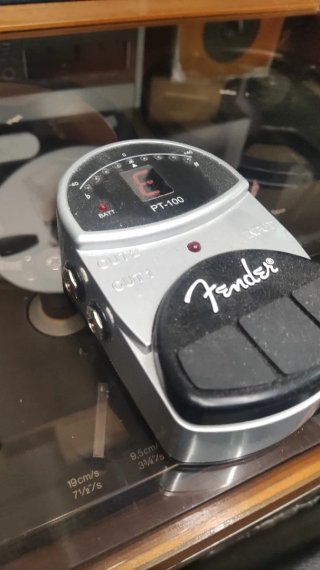 Afinador Fender PT-100