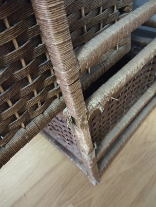 Cajonera de mimbre