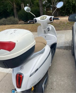 Keeway Versilia Scooter Blanca