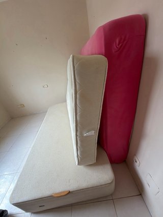Se regala lote (muebles, ropa, tv,colchones