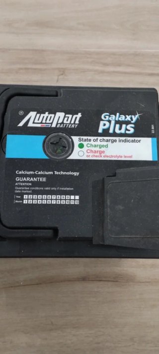 Batería AutoPart Galaxy Plus 12V 61Ah 550A