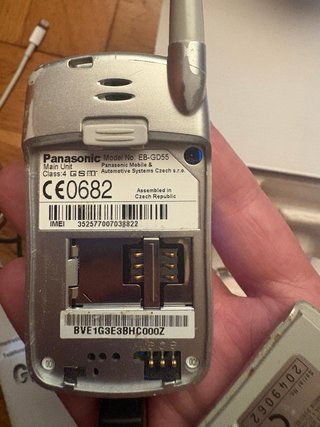 Teléfono Vintage Panasonic EB-GD55 Mini.