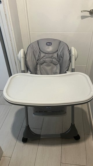 Trona Chicco plegable gris