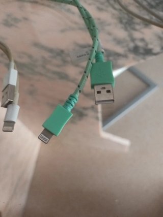 3 Cables Cargador iPhone Apple 3x10€
