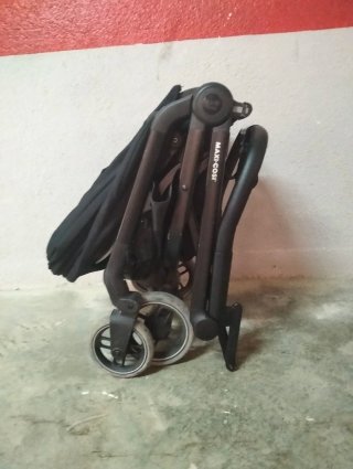 Maxi Cosi Leona Silla de Paseo Negra