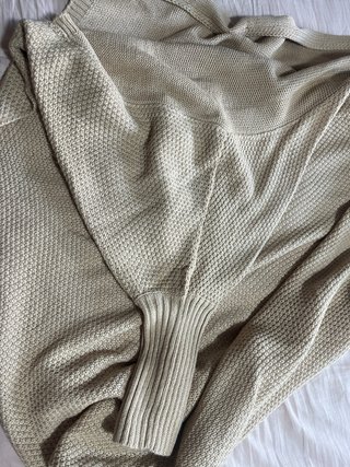 Cárdigan Beige Oversize Manga Murciélago