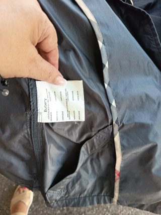 Trench Burberry Gris Talla XL