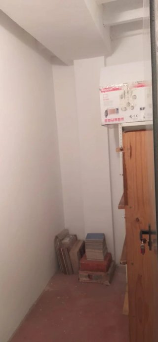 Alquilo trastero , zona Mariano Andrés 93.