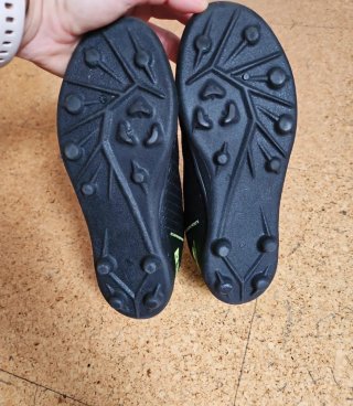 Botas de fútbol para niñ@